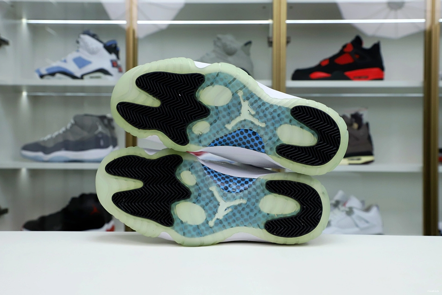 JORDAN LEGEND RETRO AIR BLUE LOW 11 1009